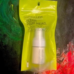 🆕Clinique FIT dry shampoo